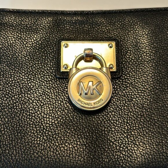 Michael Kors Hamilton Lock Pebble Leather Wallet Traveler Large Zip around - Picture 2 of 12